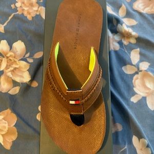 Man Tommy Hilfiger size 9 flip flop new